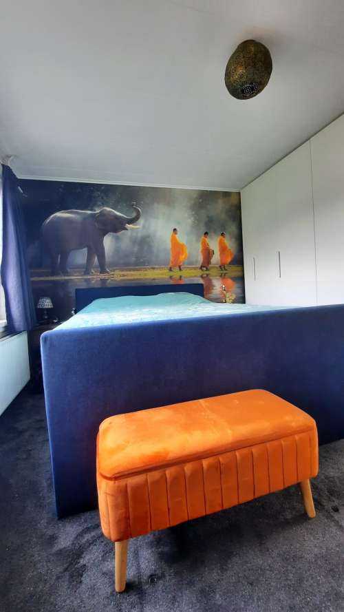 Elefant och buddhister
