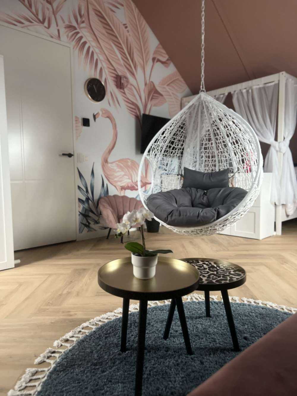 lyserød tropisk jungle