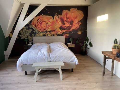 Arrangeret blomsterkrans