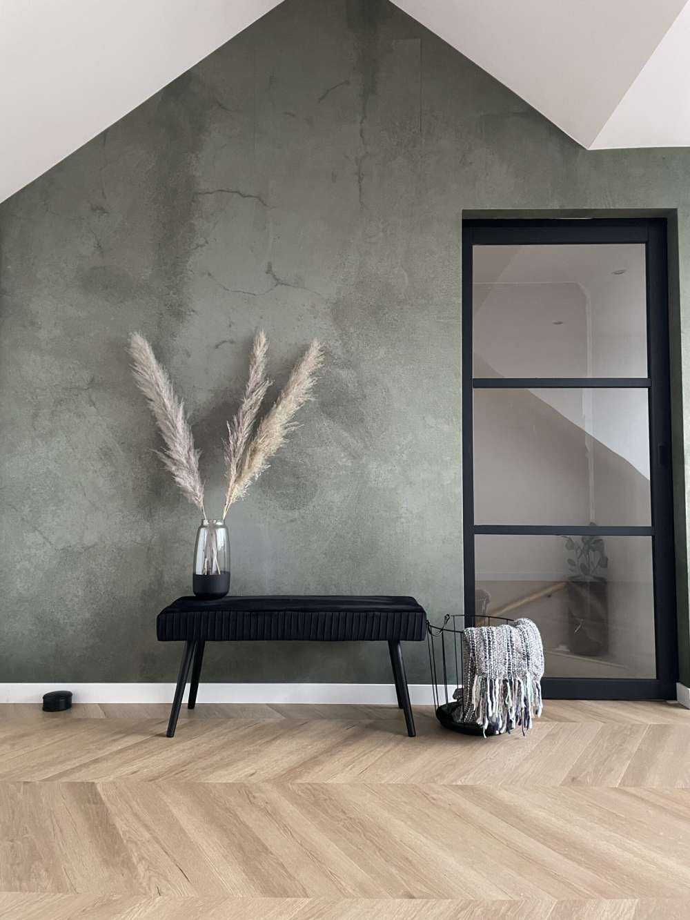 Grønn betong med sveiper sprekker