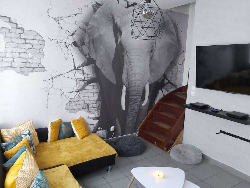 3D elefant fra veggen