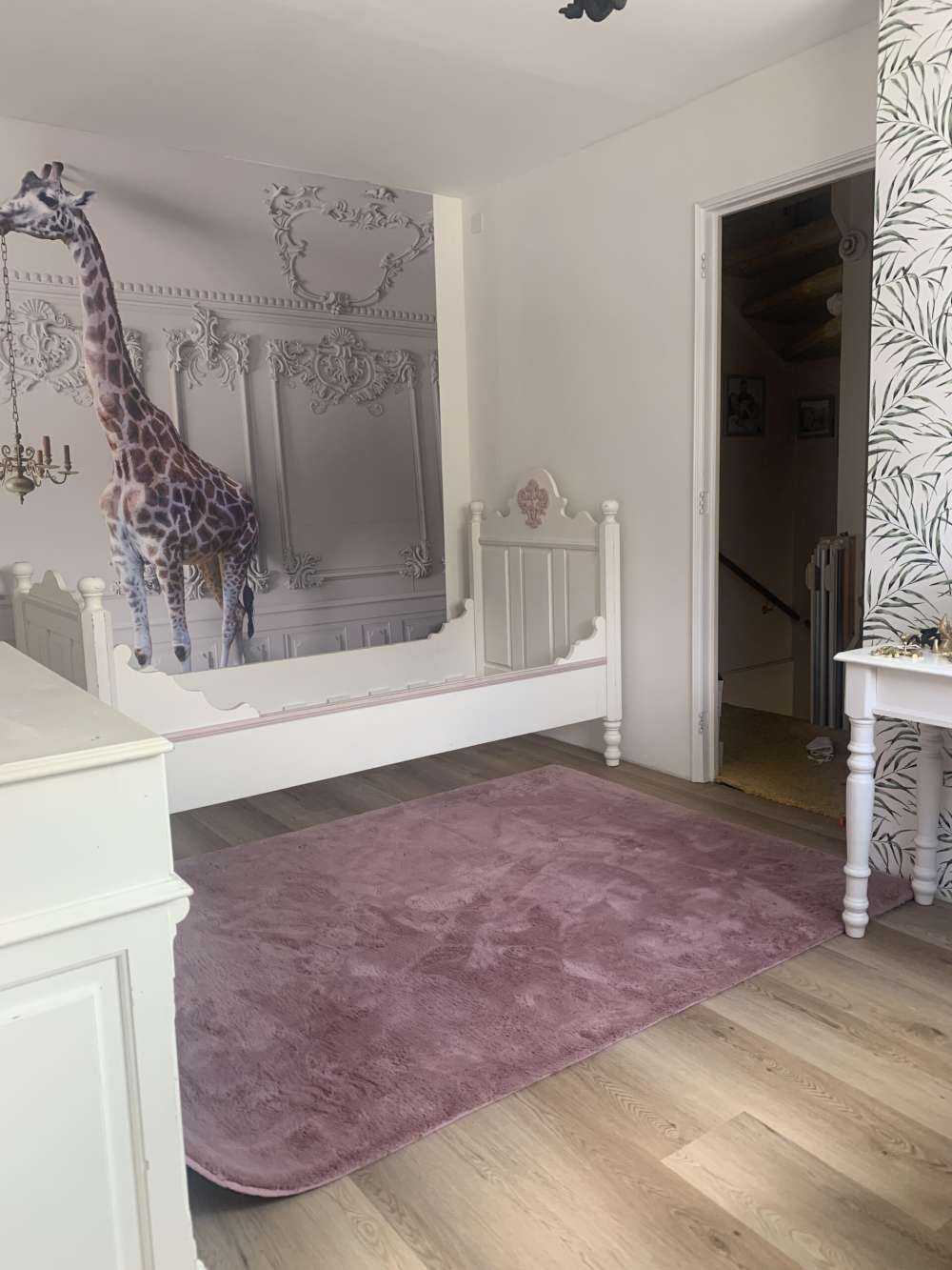 Giraff med ljusstake