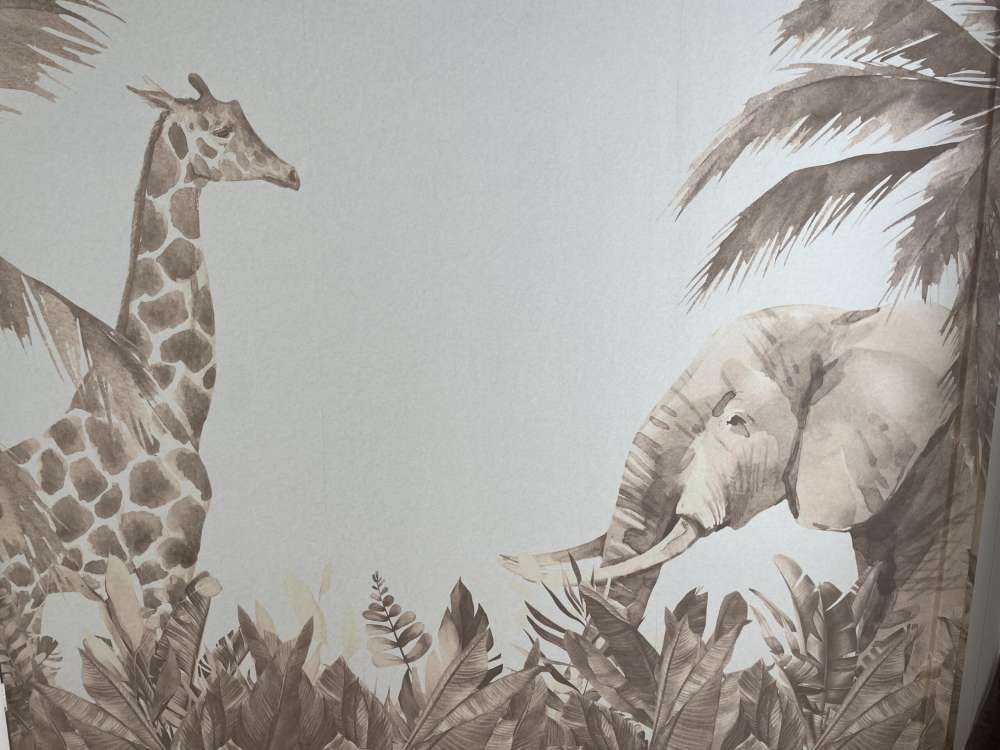 Ulike jungeldyr i taupe