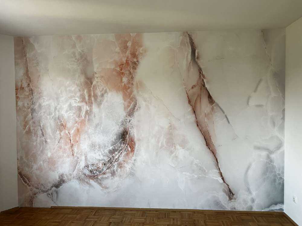 Marmor med lyserødt skær