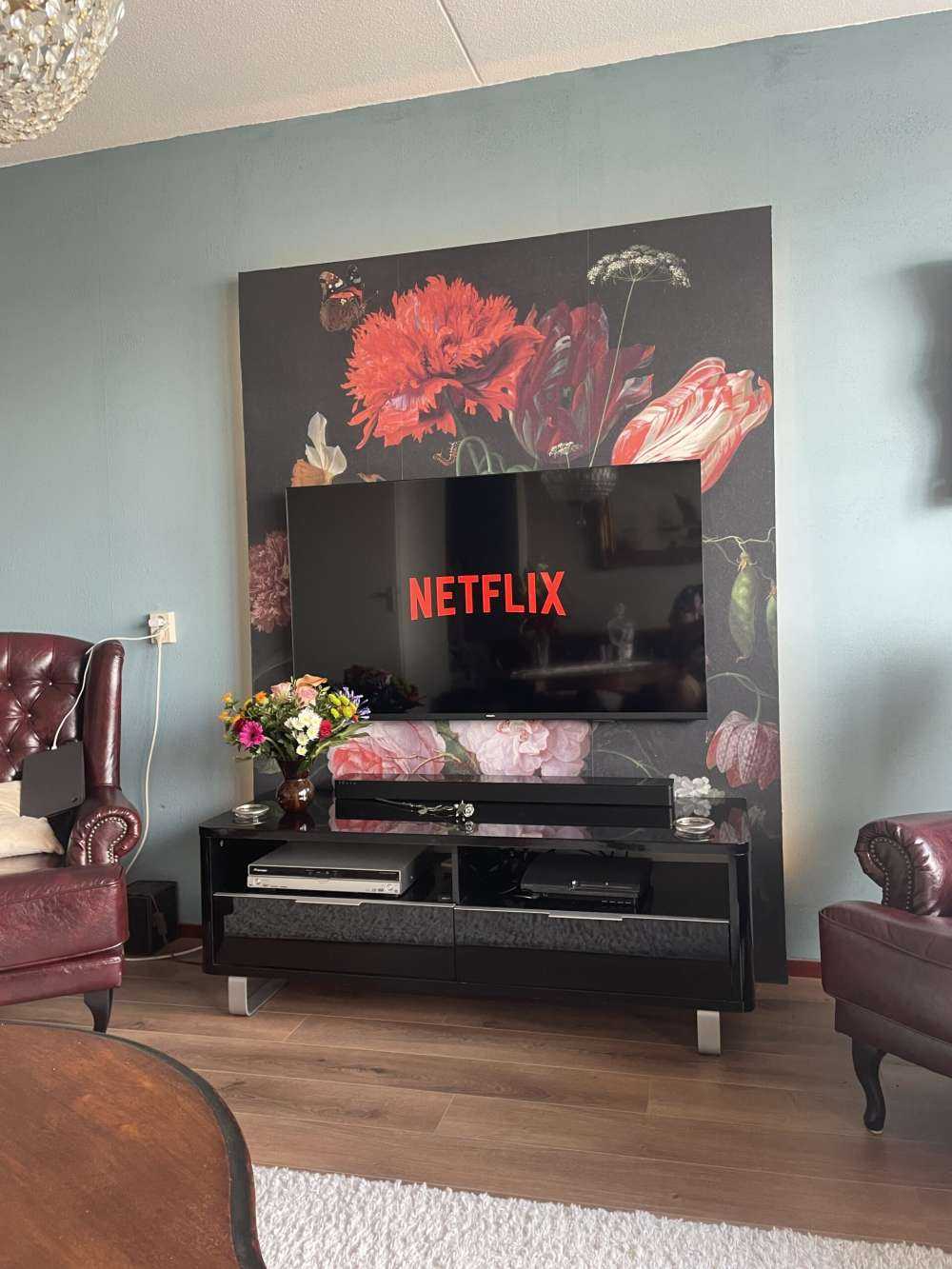 Stadig liv med blomster i en glasvase