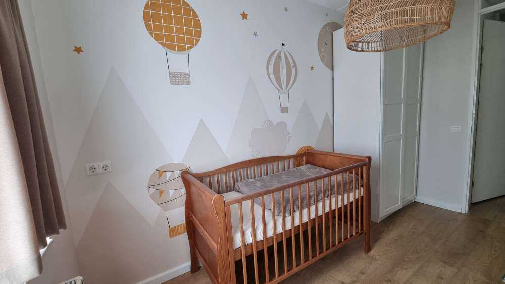 Varmluftsballonger genom bergen