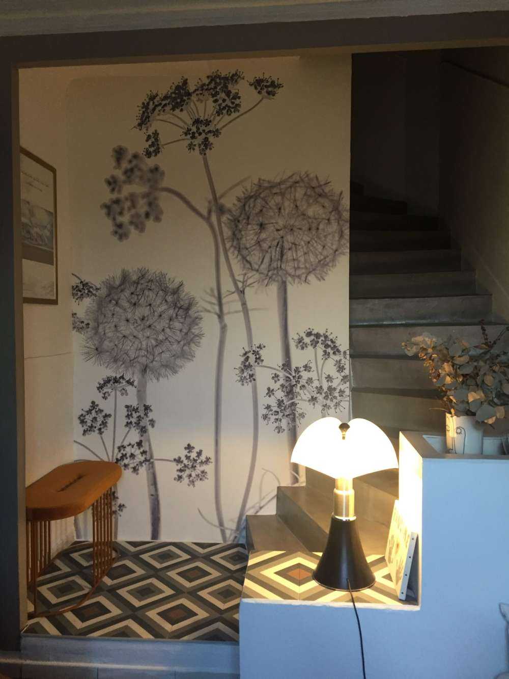 Engblomster i svart og hvitt