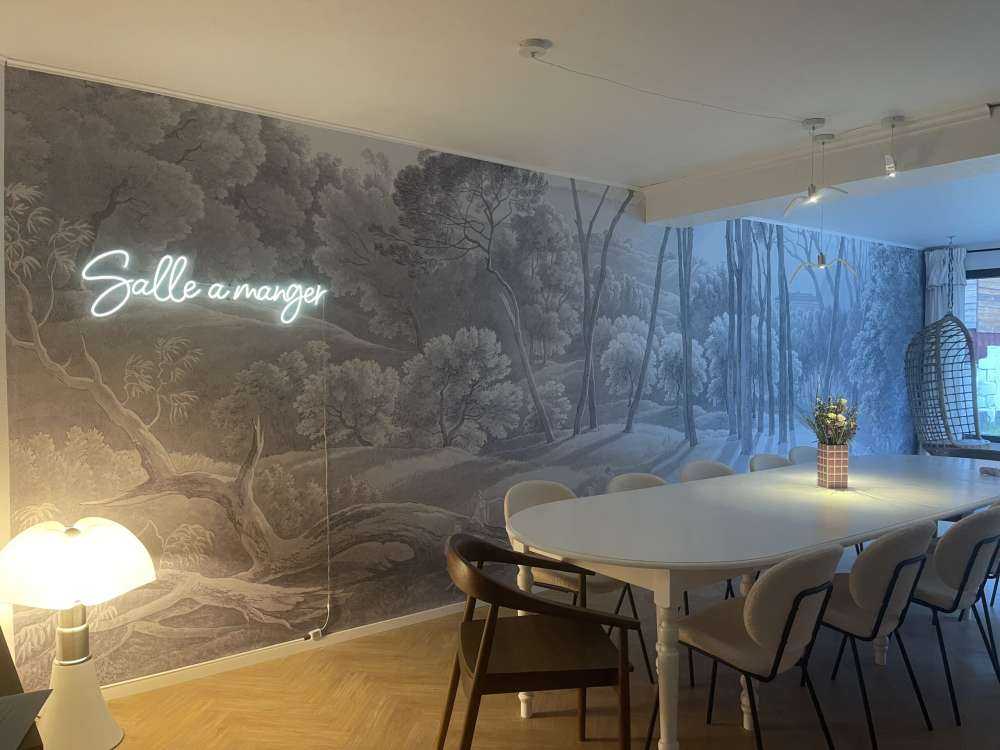 Skoglandskap nær Roma med solnedgang