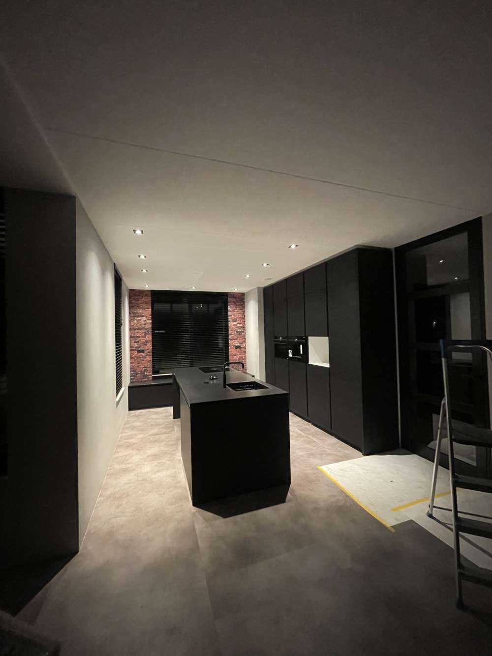 Gammel restaurert murvegg