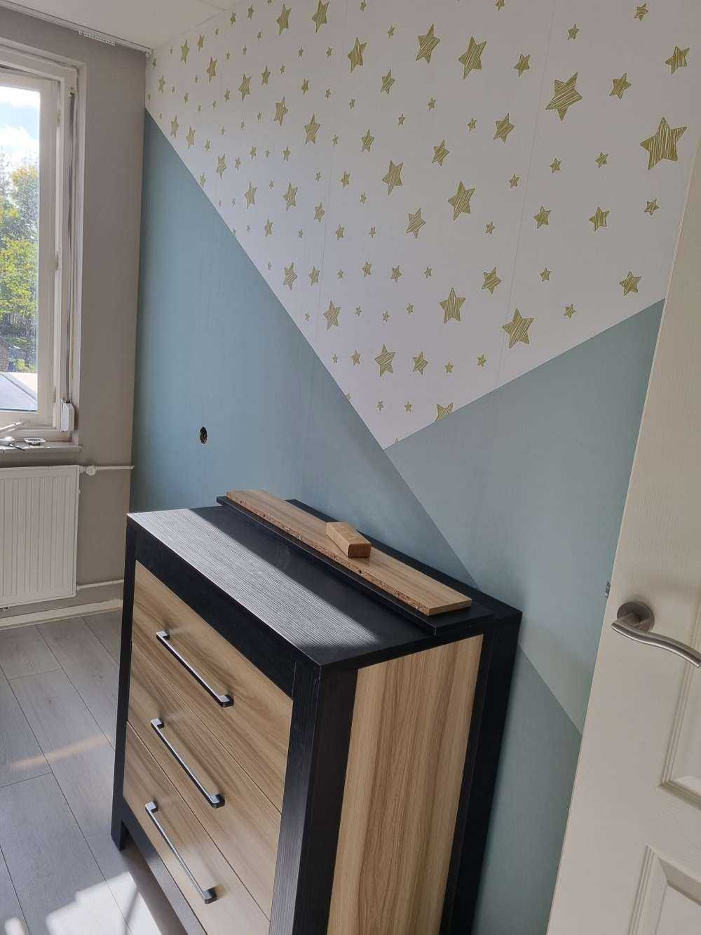 Gröna trianglar med stjärnor