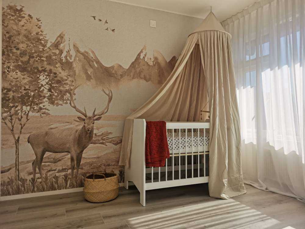 Skog med dyr i taupe