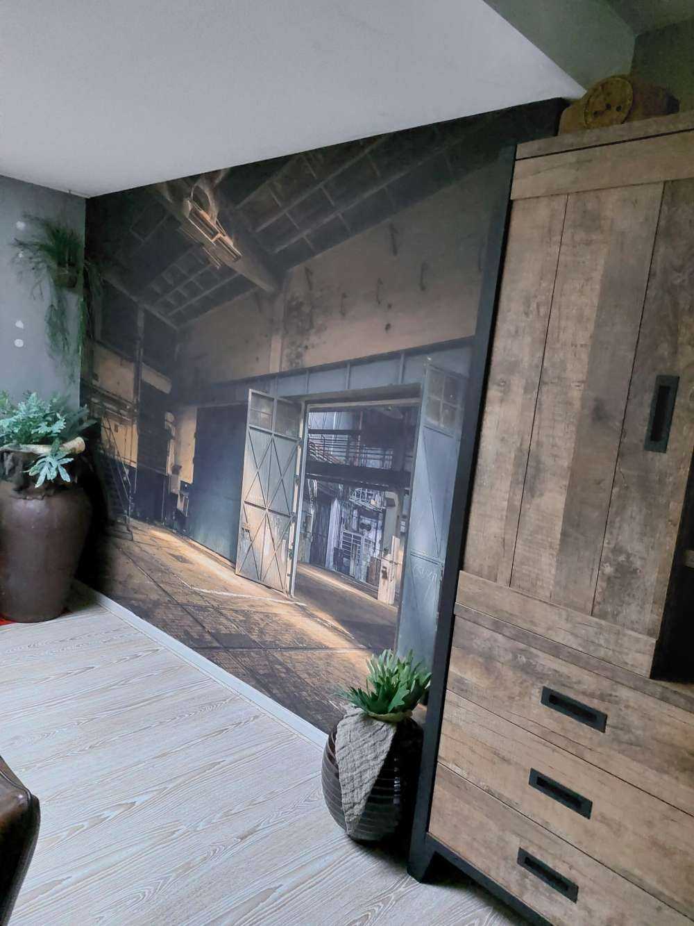 Forlatt gammel fabrikk