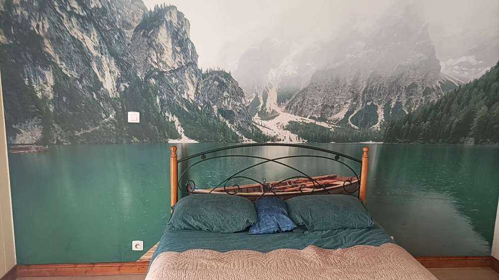 Båd ved anløbsbroen