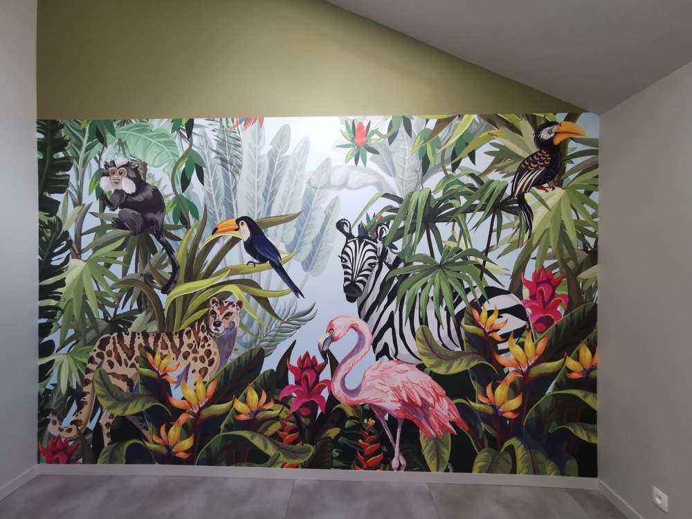 Farverig jungle med dyr