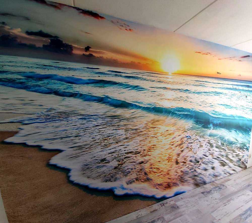 Zonsondergang boven zee