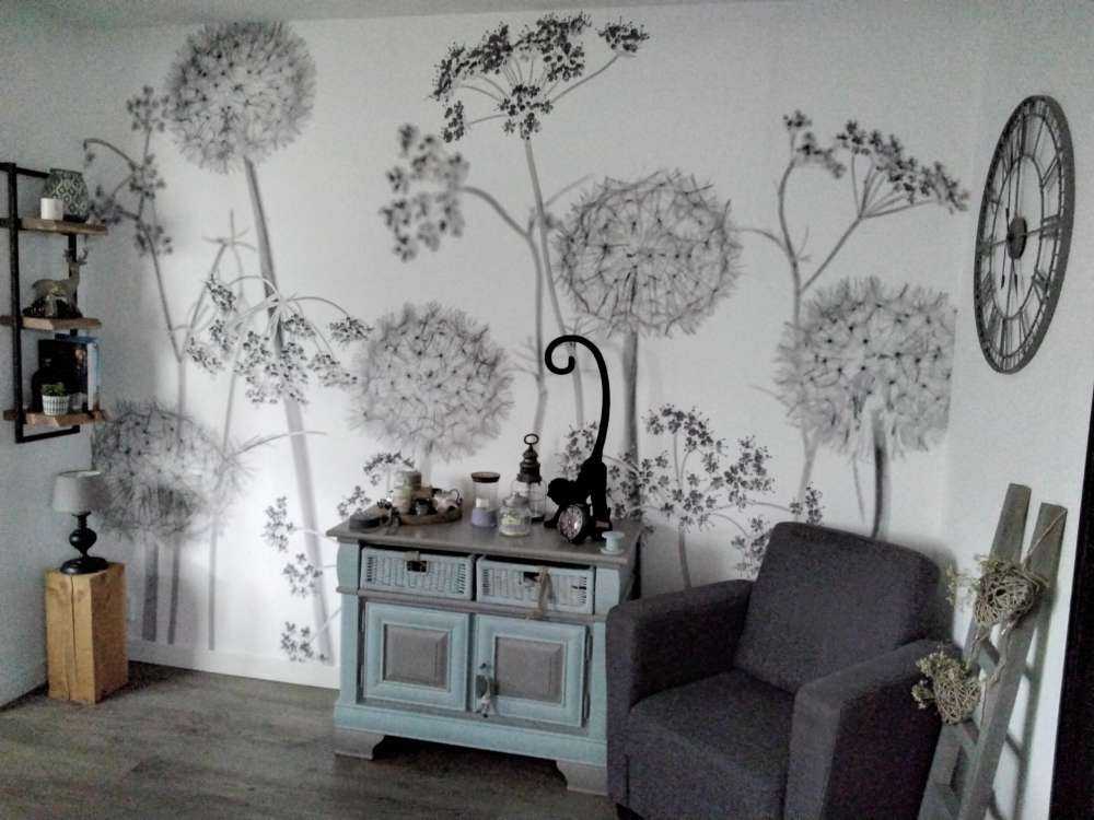 Engblomster i svart og hvitt