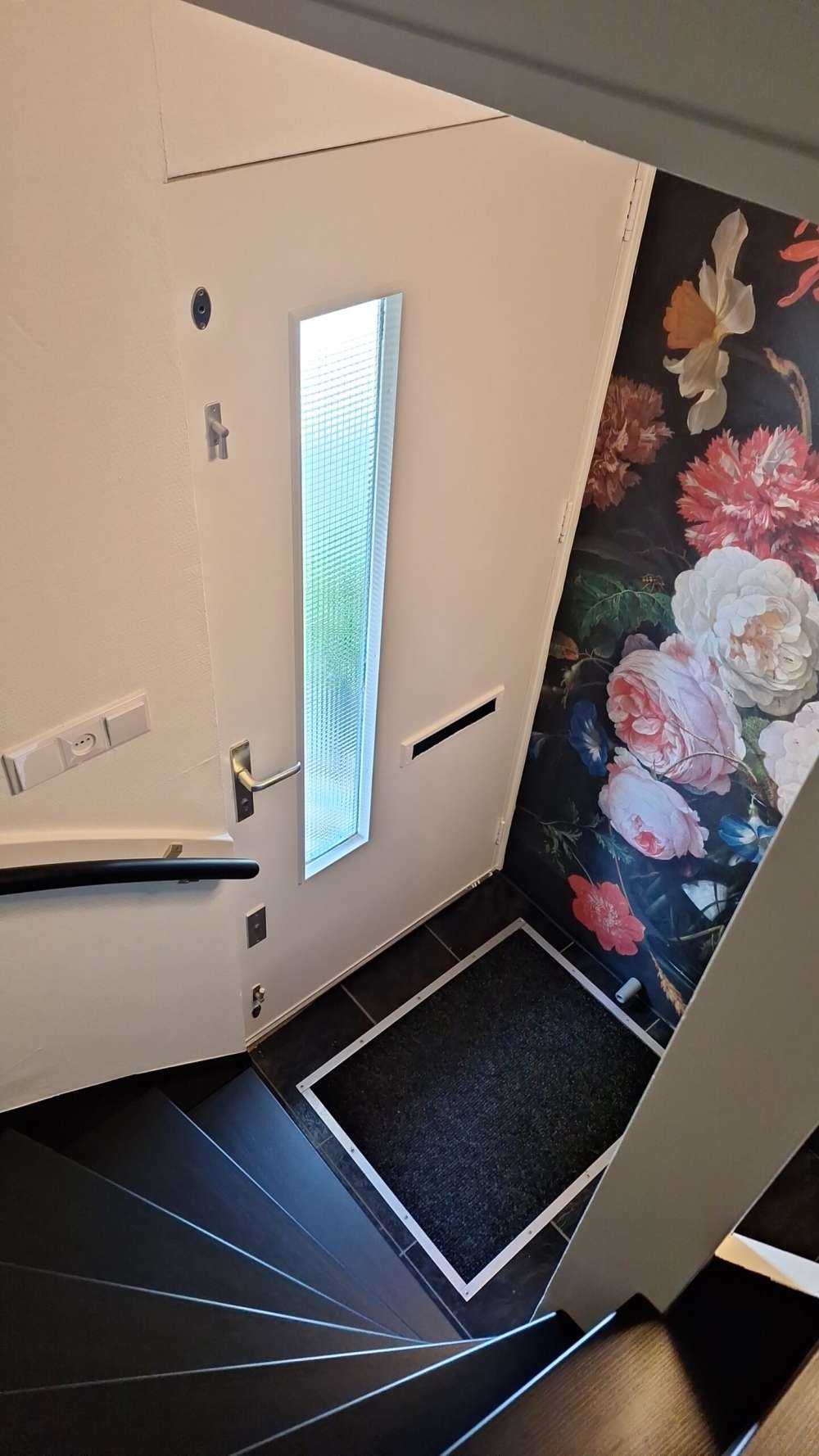 Stadig liv med blomster i en glasvase