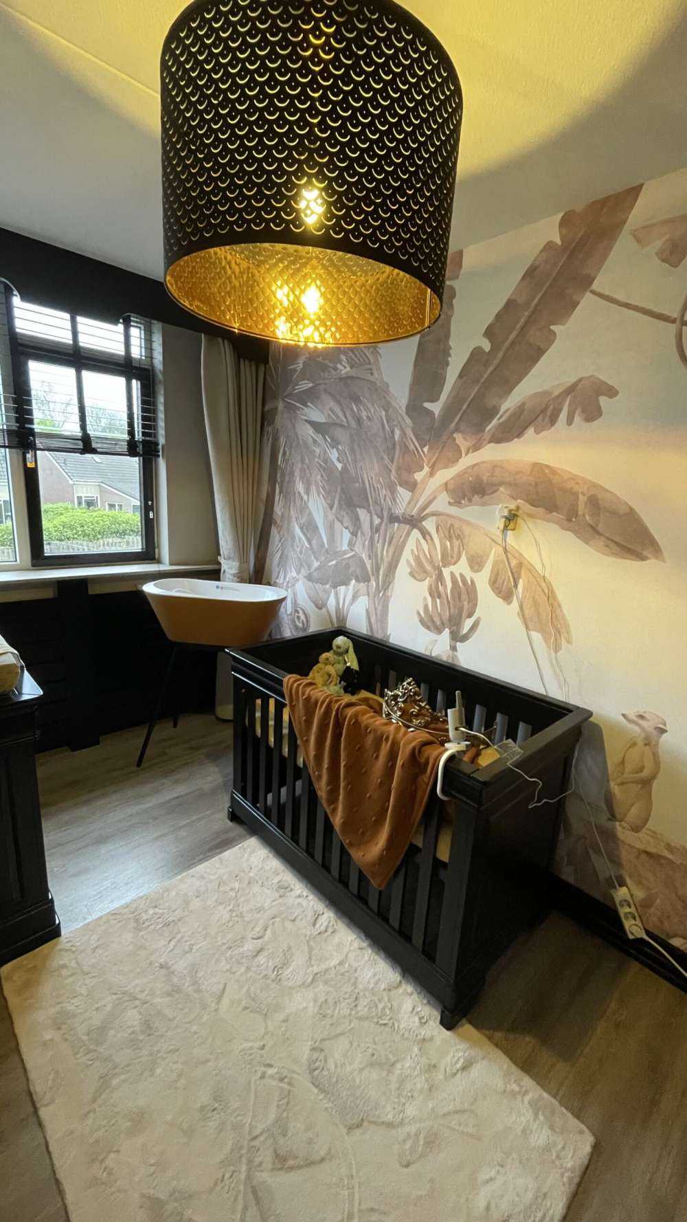 Små jungeldyr i taupe