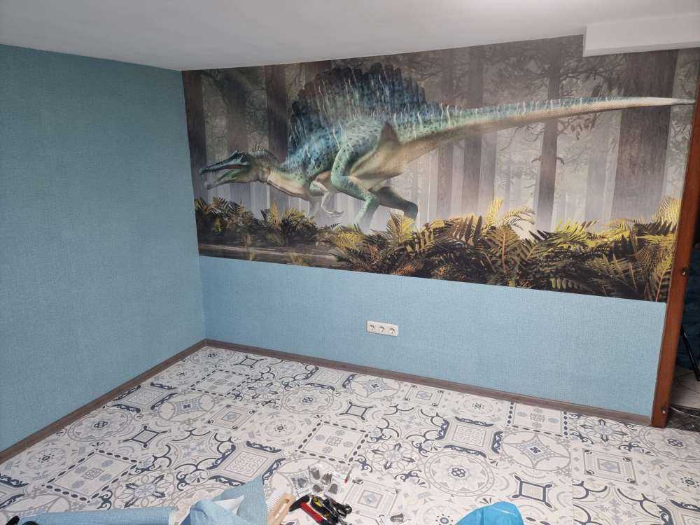 Spinosaur i en skov