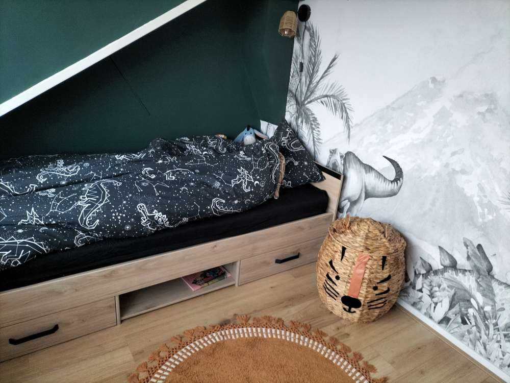 Dino är i svartvitt