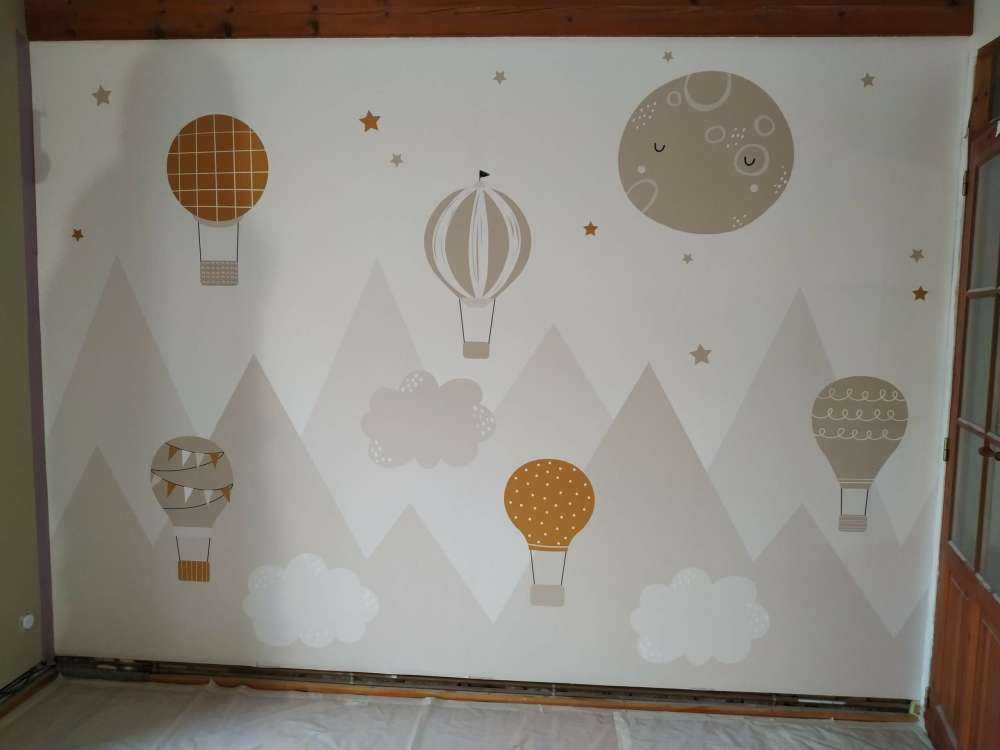 Varmluftsballonger genom bergen