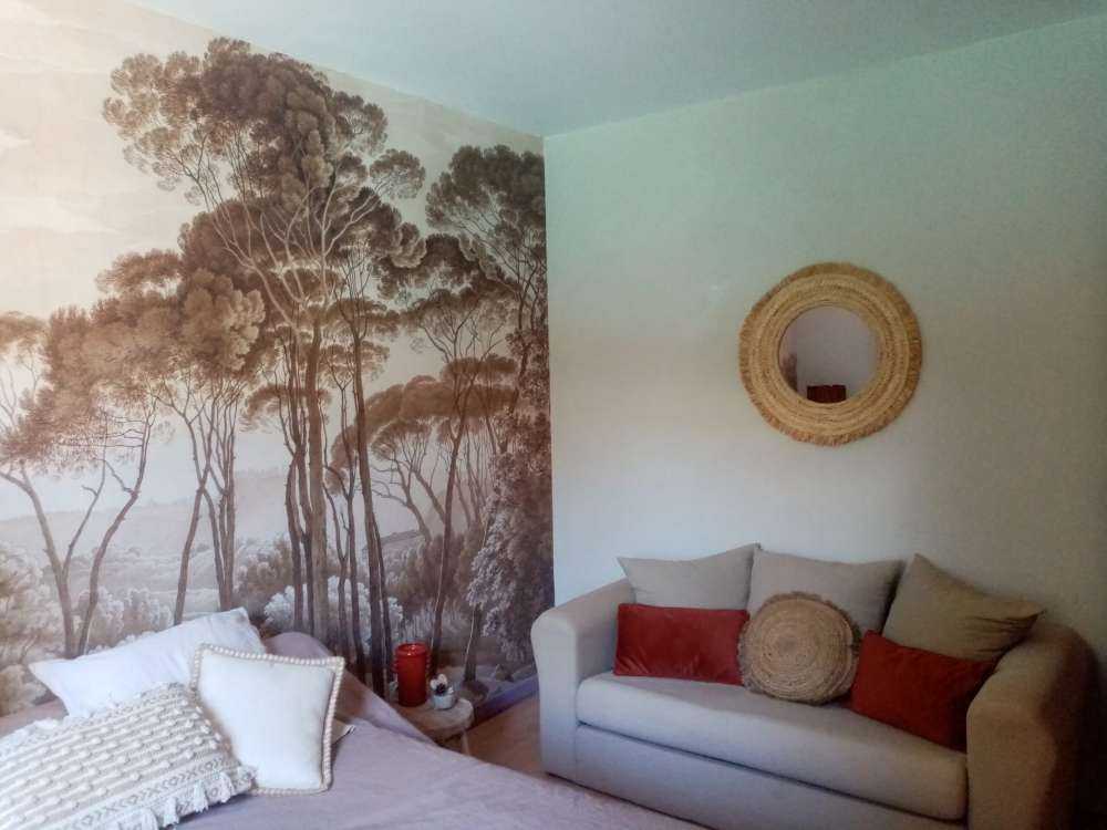 Skoglandskap nær Roma med solnedgang