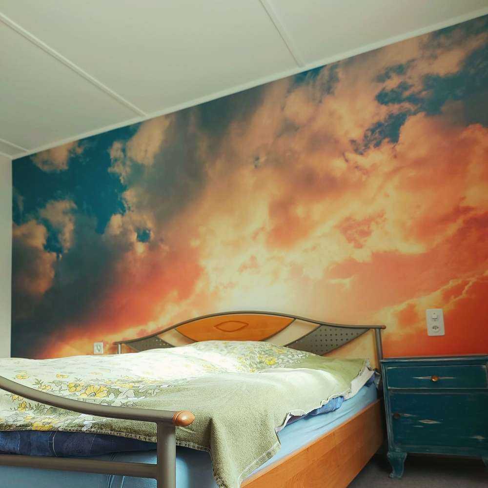 Farvet himmel med skyer