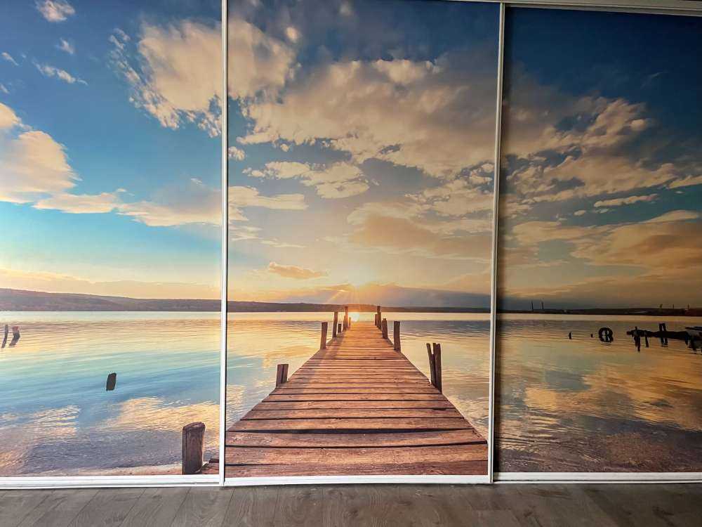 Anløbsbro ved søen