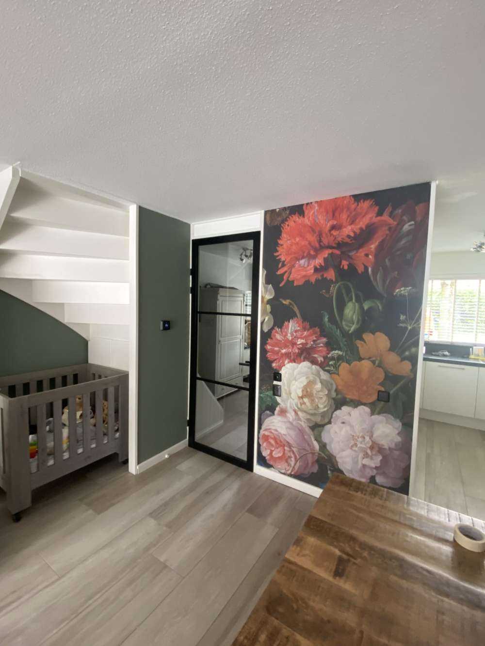 Stadig liv med blomster i en glasvase