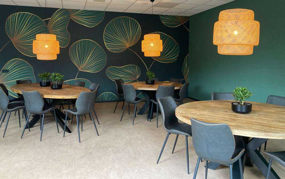 Dekorativa blad med guld