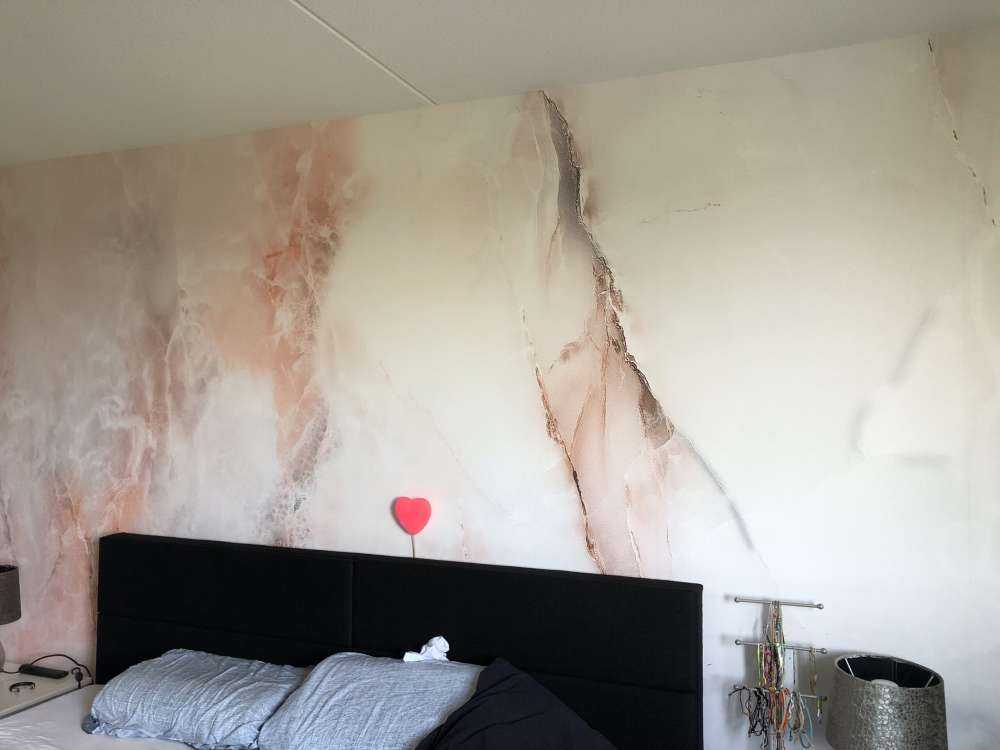 Marmor med lyserødt skær