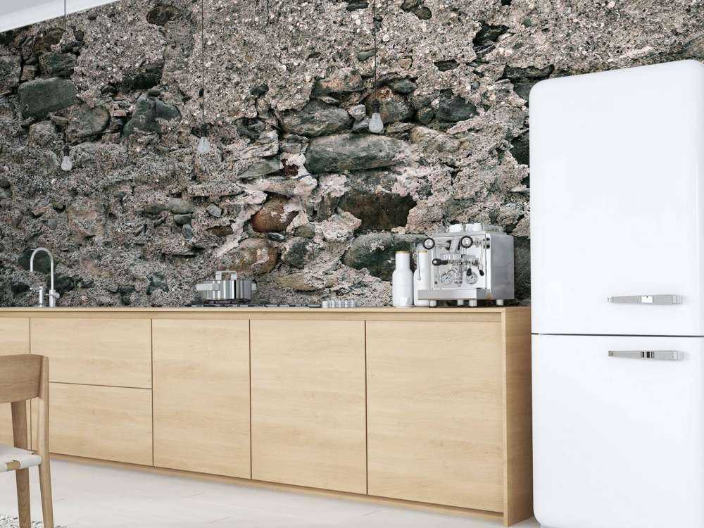 Mur med gamle store sten