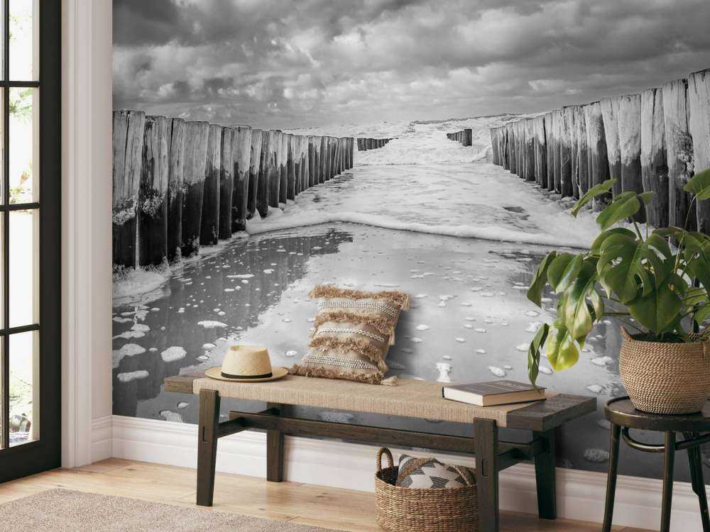 Oroligt hav i svart och vitt