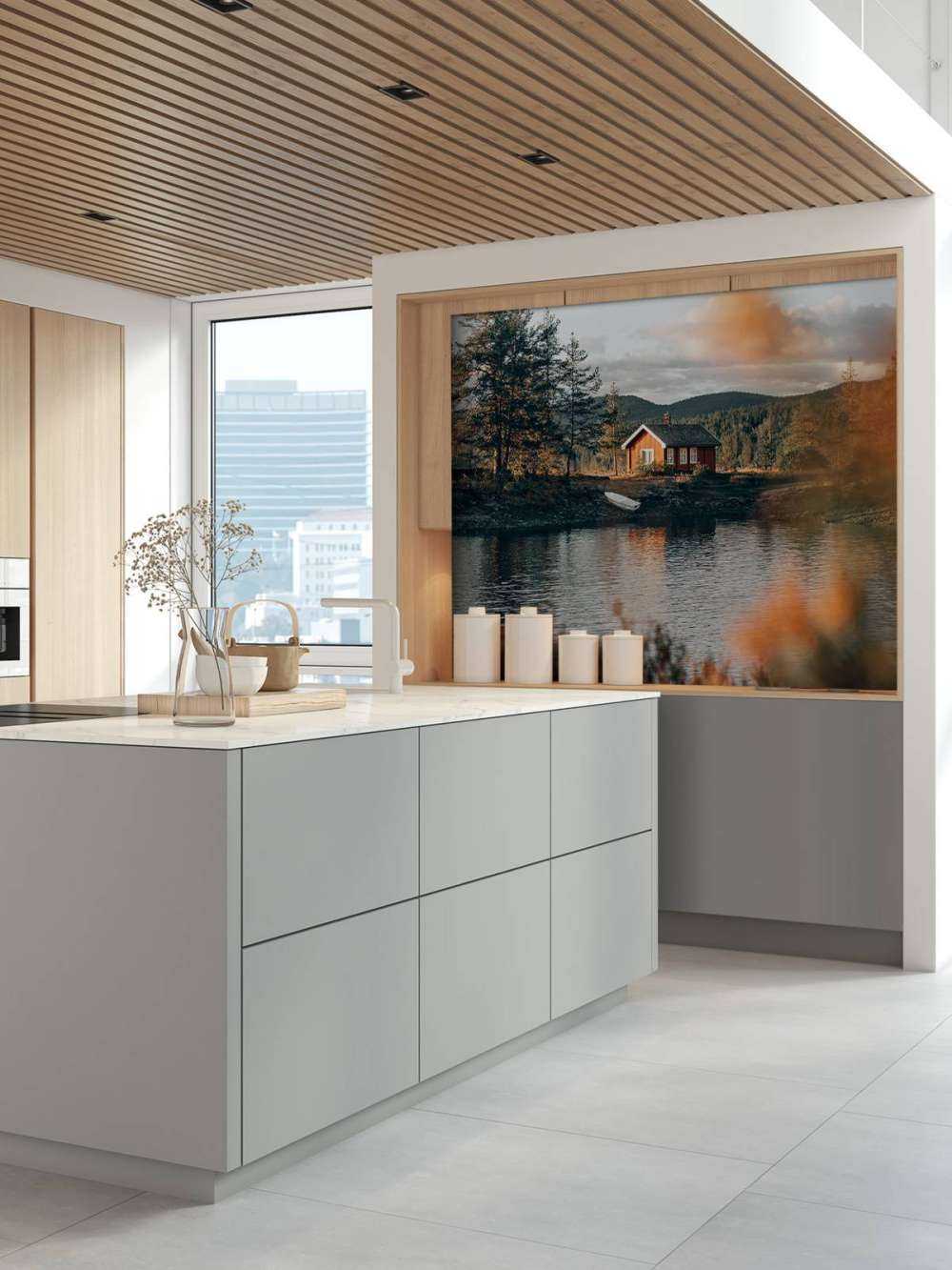 Rødt hus ved innsjøen