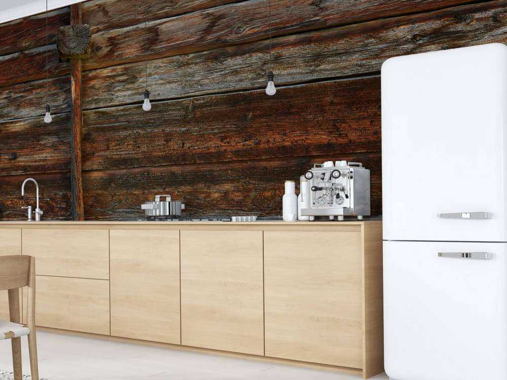 gamle tre med støtte strålen