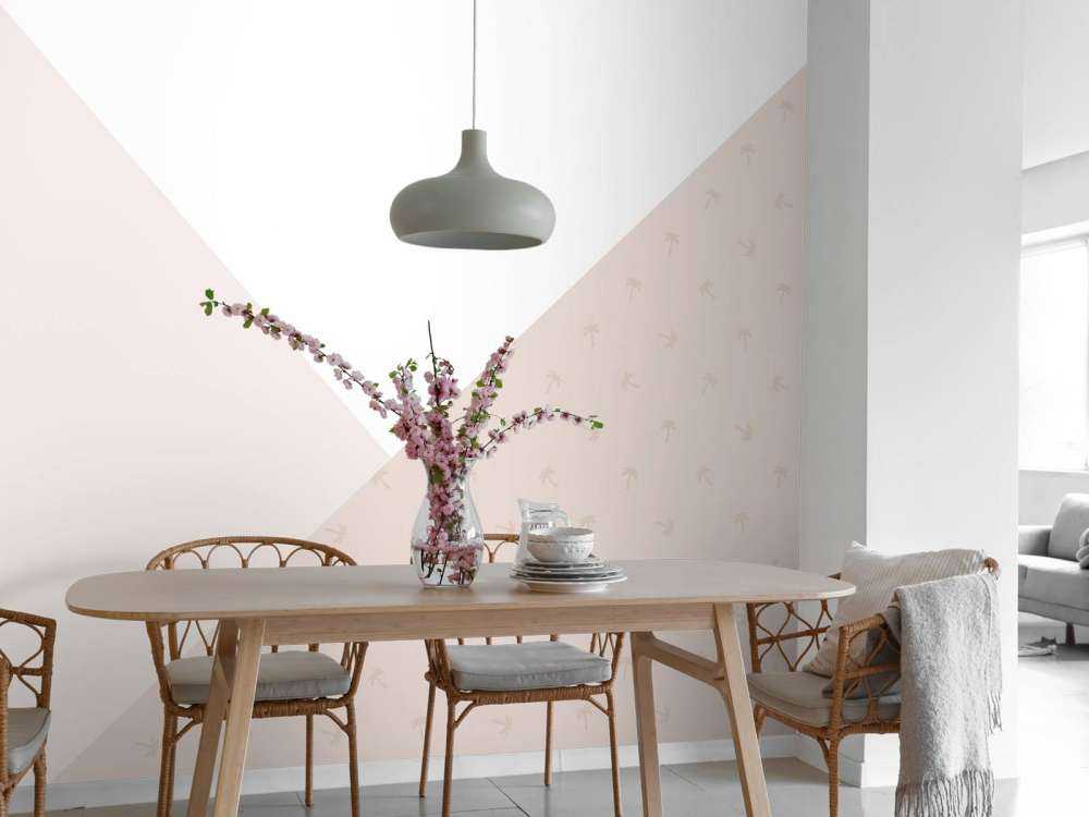 Rosa trekanter med palmer