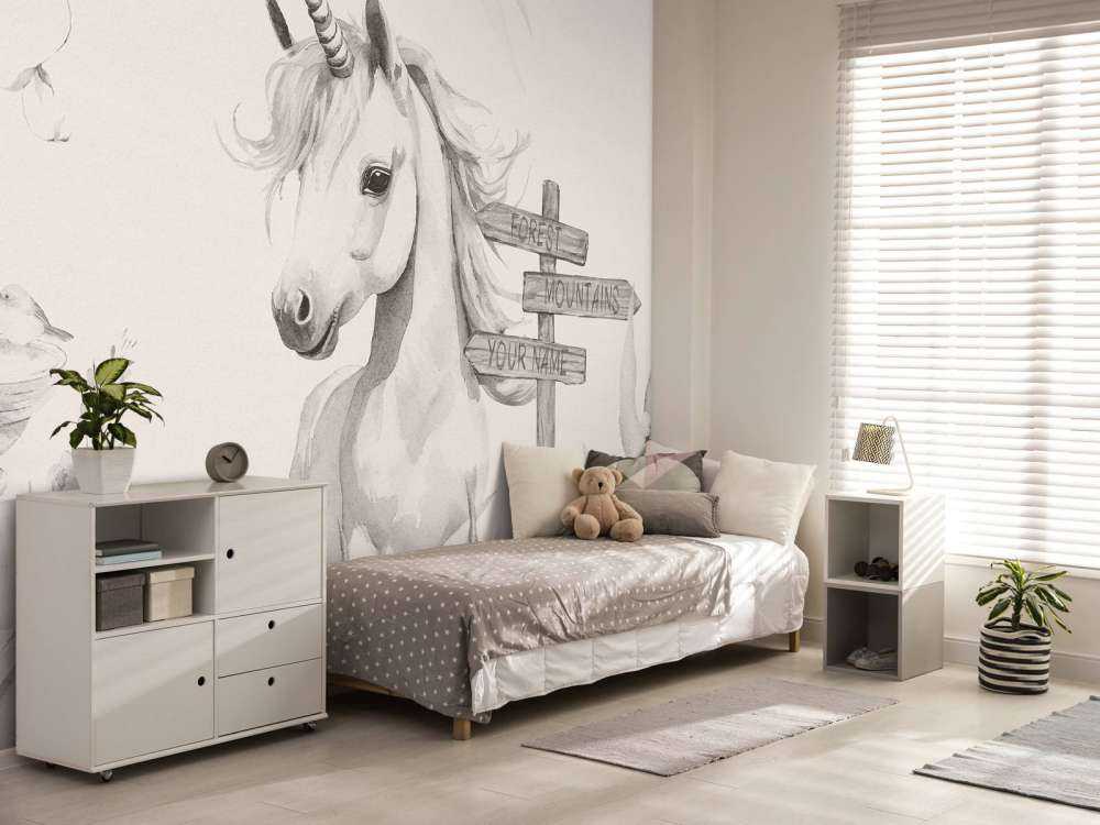 Baby-enhjørning med planter beige