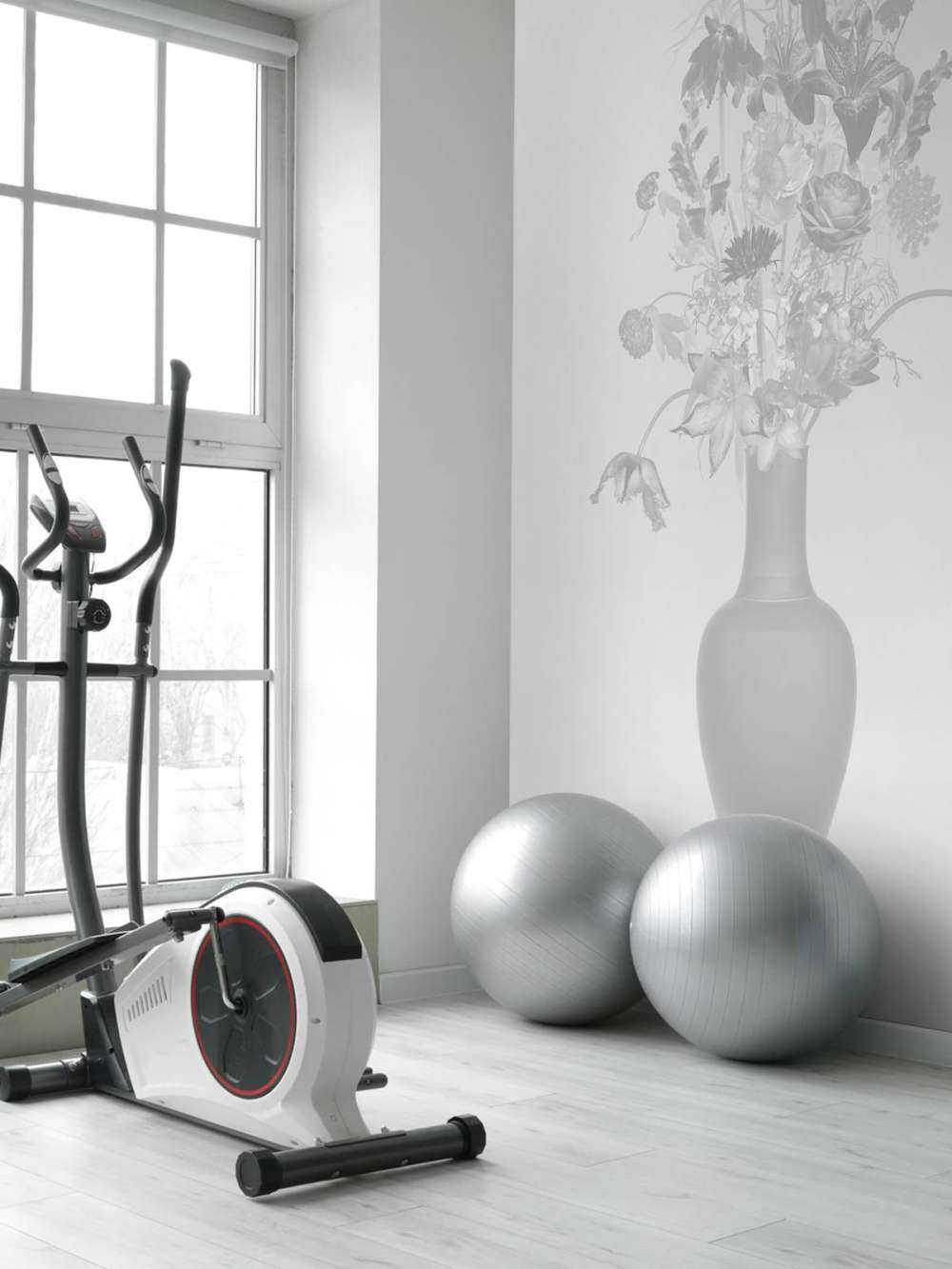 Generös blombukett svart och vit