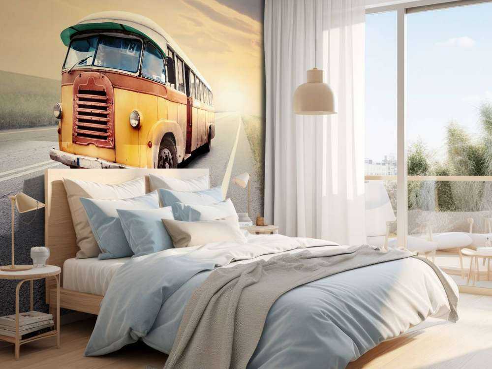 Buss på en öde väg