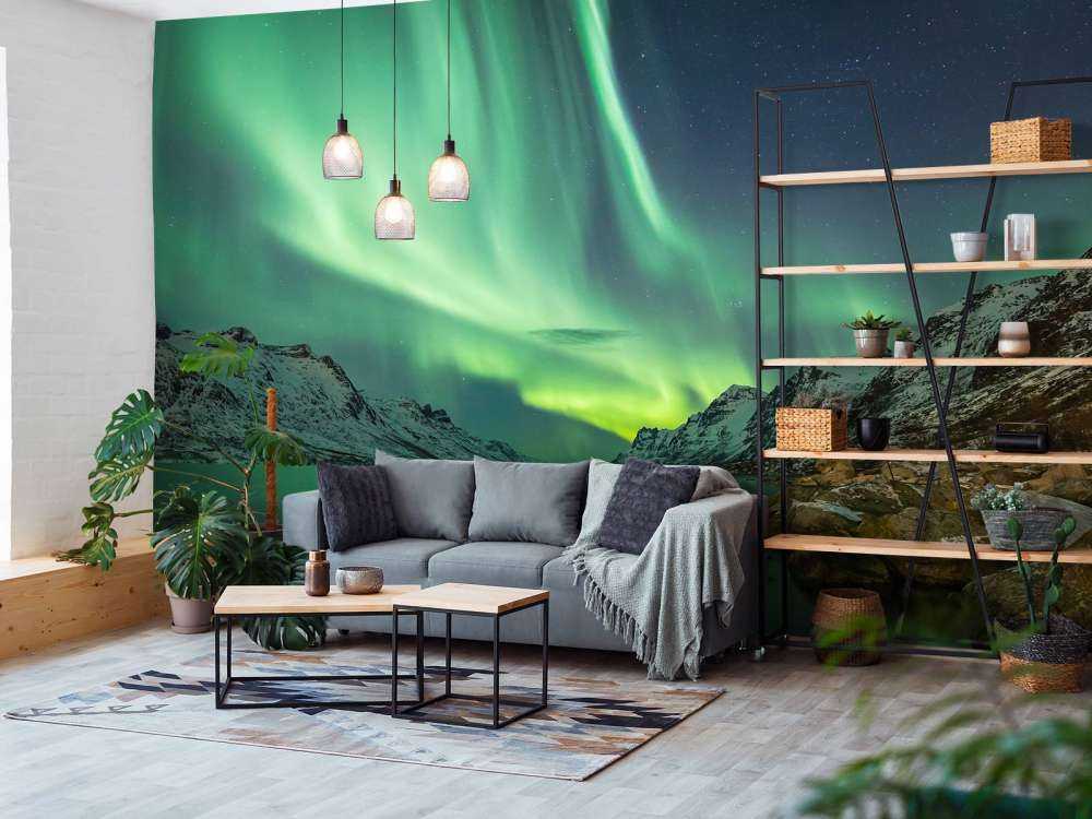 Nordlys mellom to fjorder