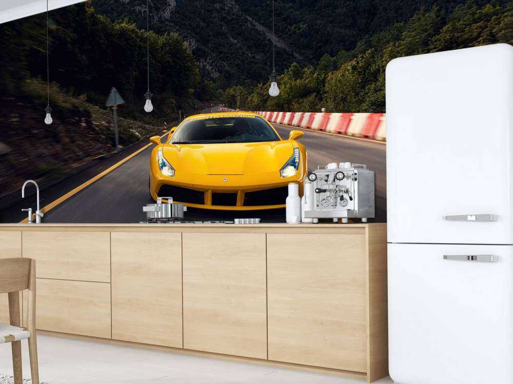 Hastighet gjennom grønne fjellpass