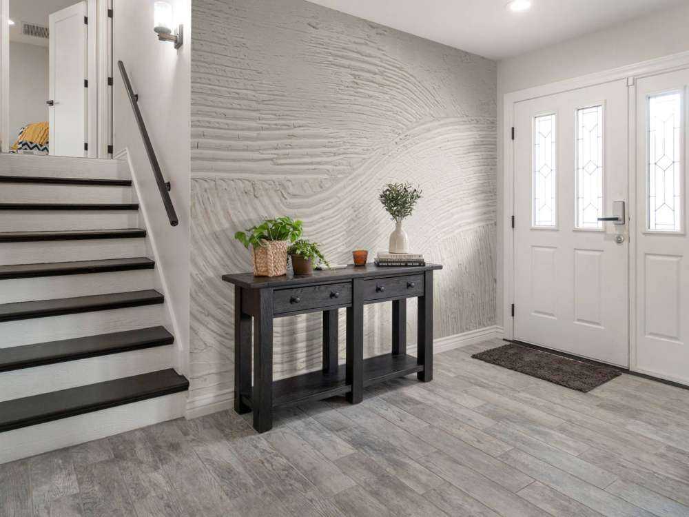 Texturerade linjer i off white