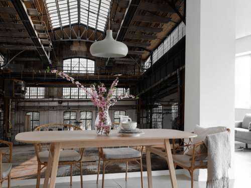 Forladt industrihal
