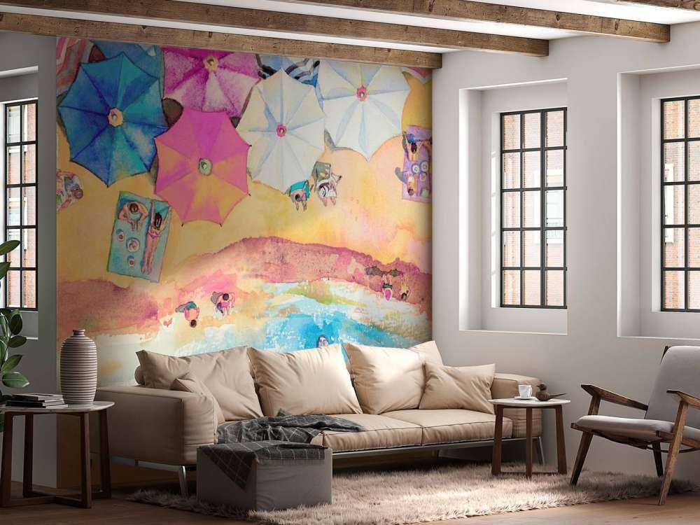 Strand med parasoller