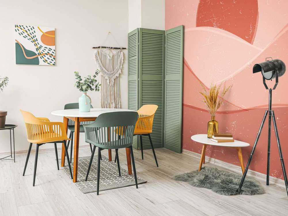 Røde bølger foran solen