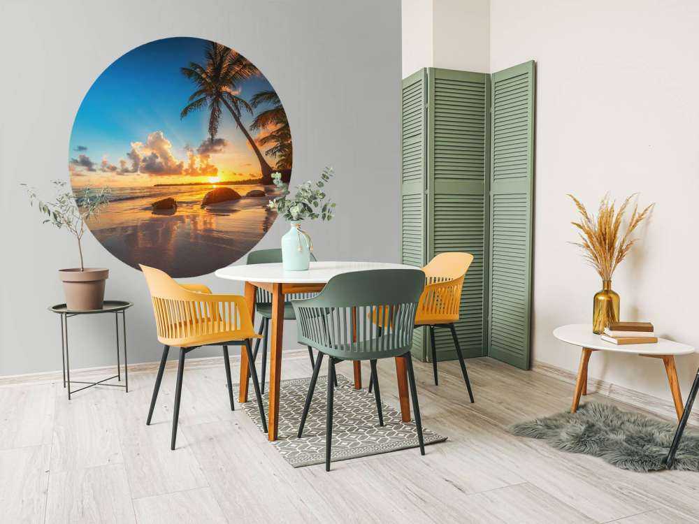 Palmer i solnedgången