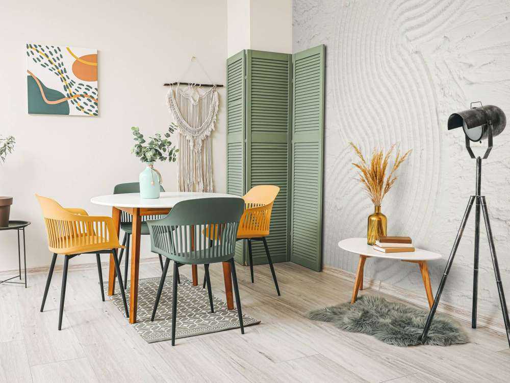 Organiska linjer och strukturer i off white