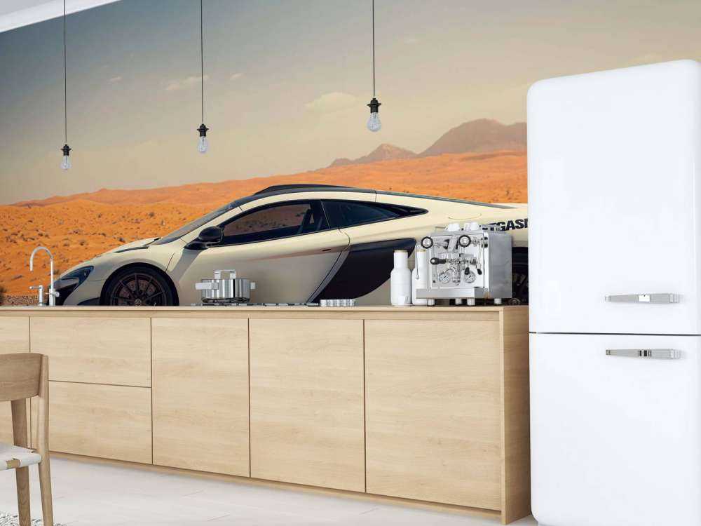 McLaren 675LT i ørkenen