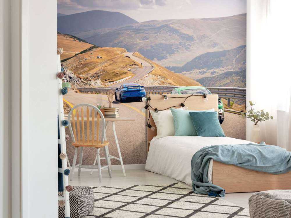 Slingrende rute gjennom fjellene