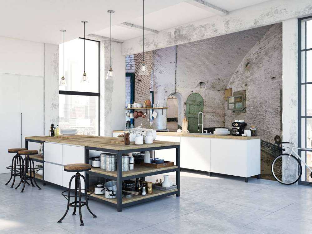 Grønn dør i gammel bygning